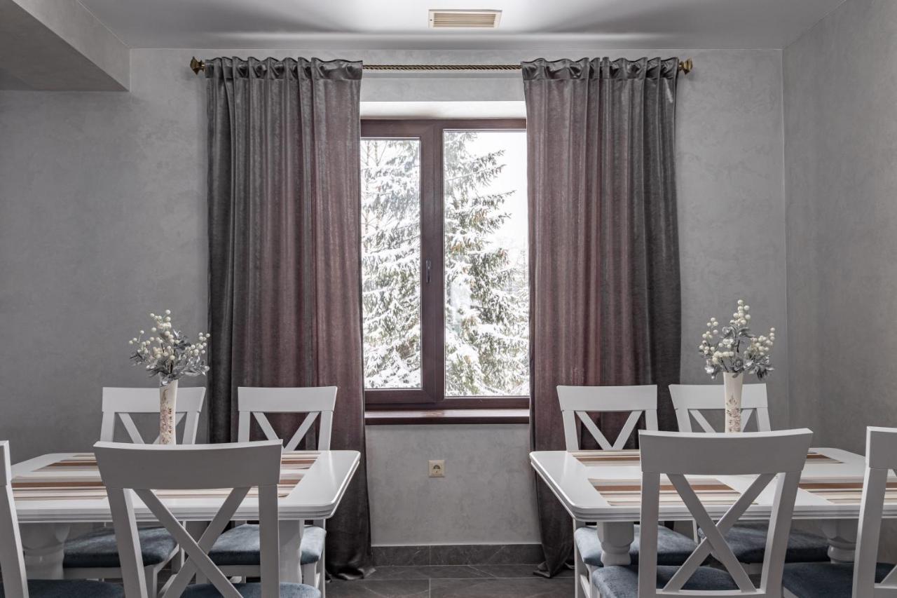 Madison Hotel Bukovel Bagian luar foto