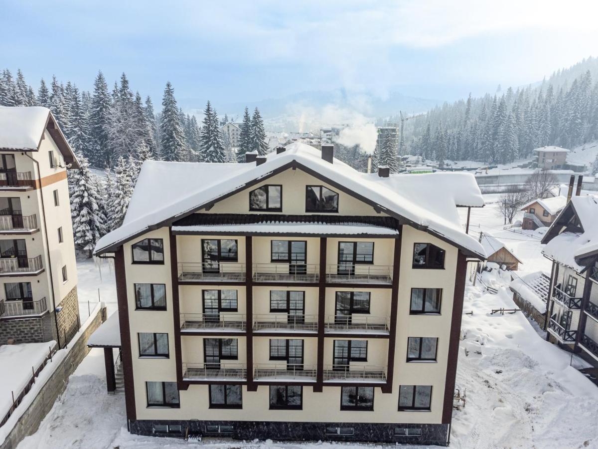 Madison Hotel Bukovel Bagian luar foto
