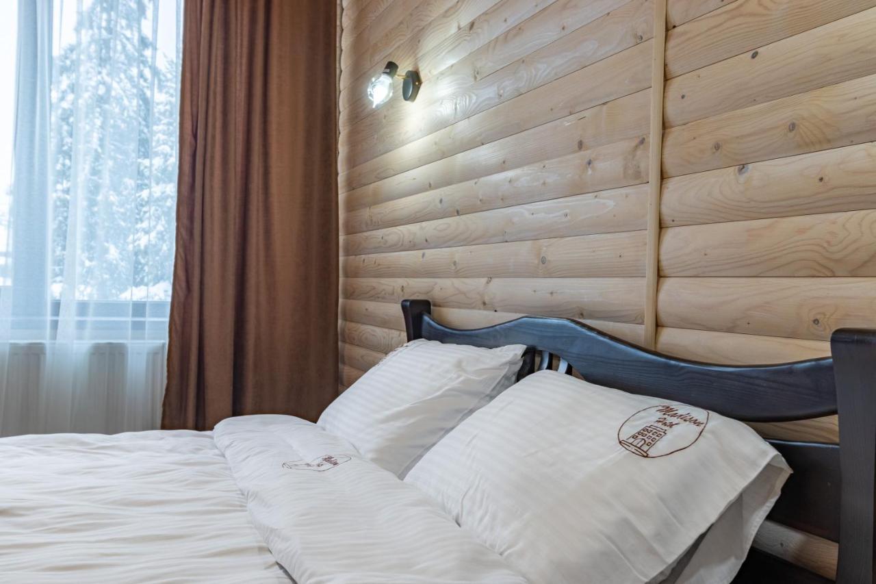 Madison Hotel Bukovel Bagian luar foto