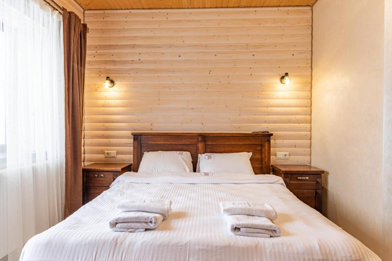 Madison Hotel Bukovel Bagian luar foto